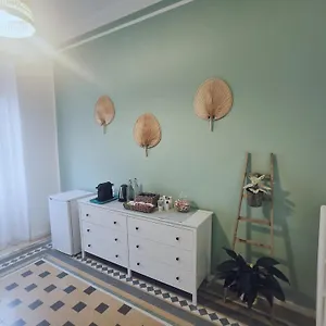 Gialla Ridi Che Ti Passa , Alassio Italie